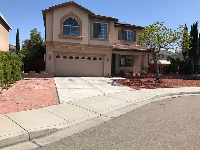 1st image of 4454 River Brook Ct
