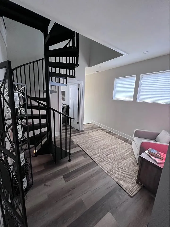 4 bed, 3.5 bath, 2920 sqft, $3,500 — Photo 4