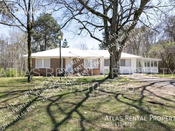 1733 Shannon Rd, Bessemer, AL 35022