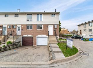 120 Quigley Rd #19, Hamilton, ON L8K6L4