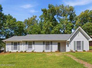 312 Helmsley Dr, Brandon, MS 39047