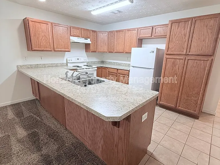 4019 Hidden Hollow Dr — Photo 6