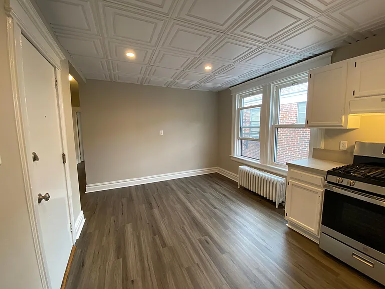 176 Glenwood Ave #2R — Photo 5