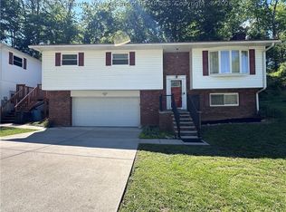 1003 Lynn Oak Dr, Cross Lanes, WV 25313