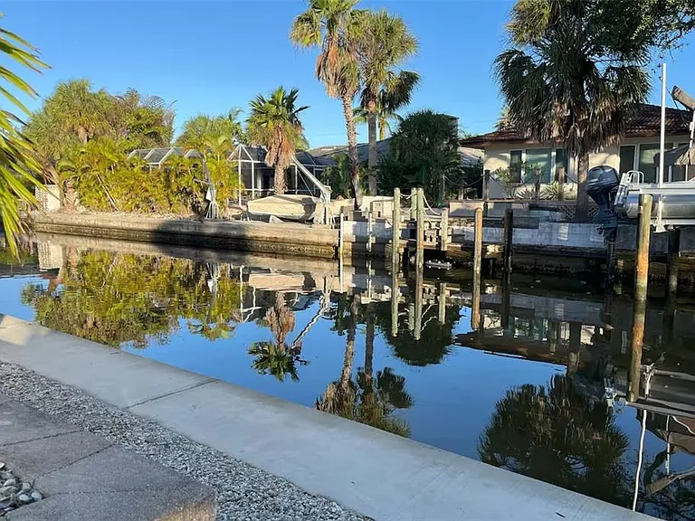 345 Avenida Leona — Photo 72