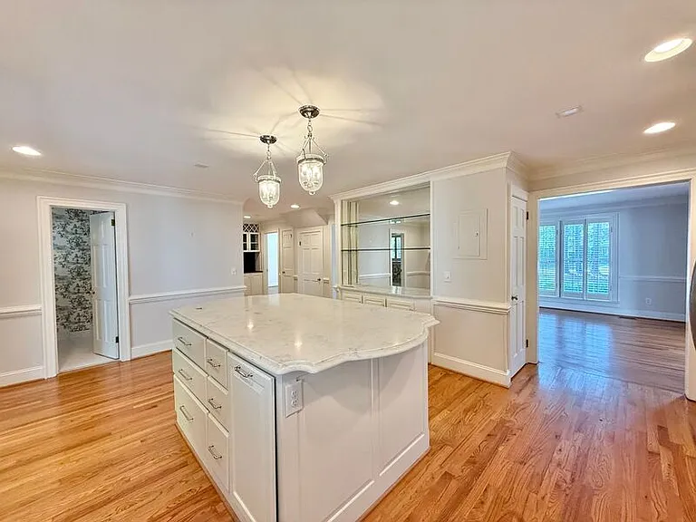 1610 Ridge Rd — Photo 9