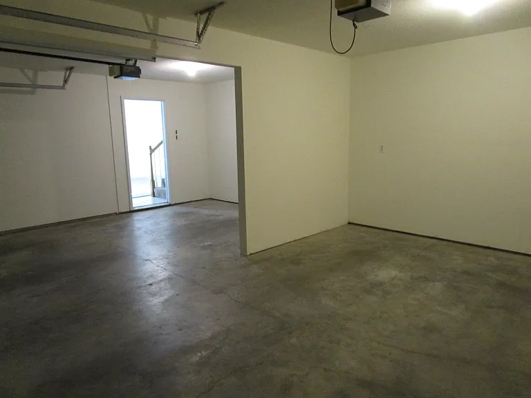 5003 Betty Jean Way — Photo 36