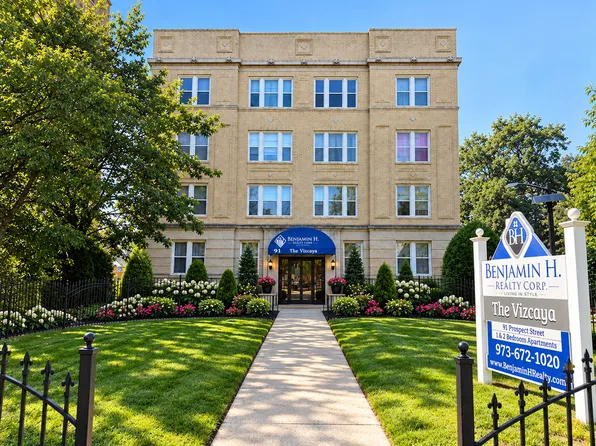 The Vizcaya, 91 Prospect St APT 15, East Orange, NJ 07017