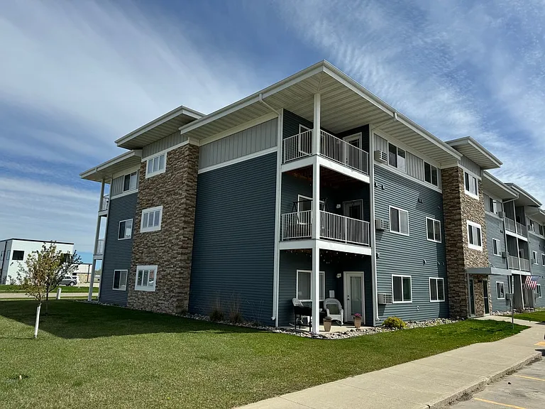 West Lake II Apartments — Photo 44