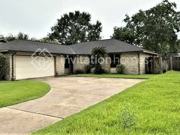 2818 Mayflower Landing Ct, Webster, TX 77598