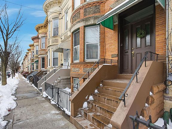 2nd image of 60-67 Putnam Ave #2FAM