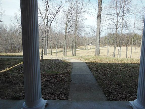 4th image of 7940 Highway 762