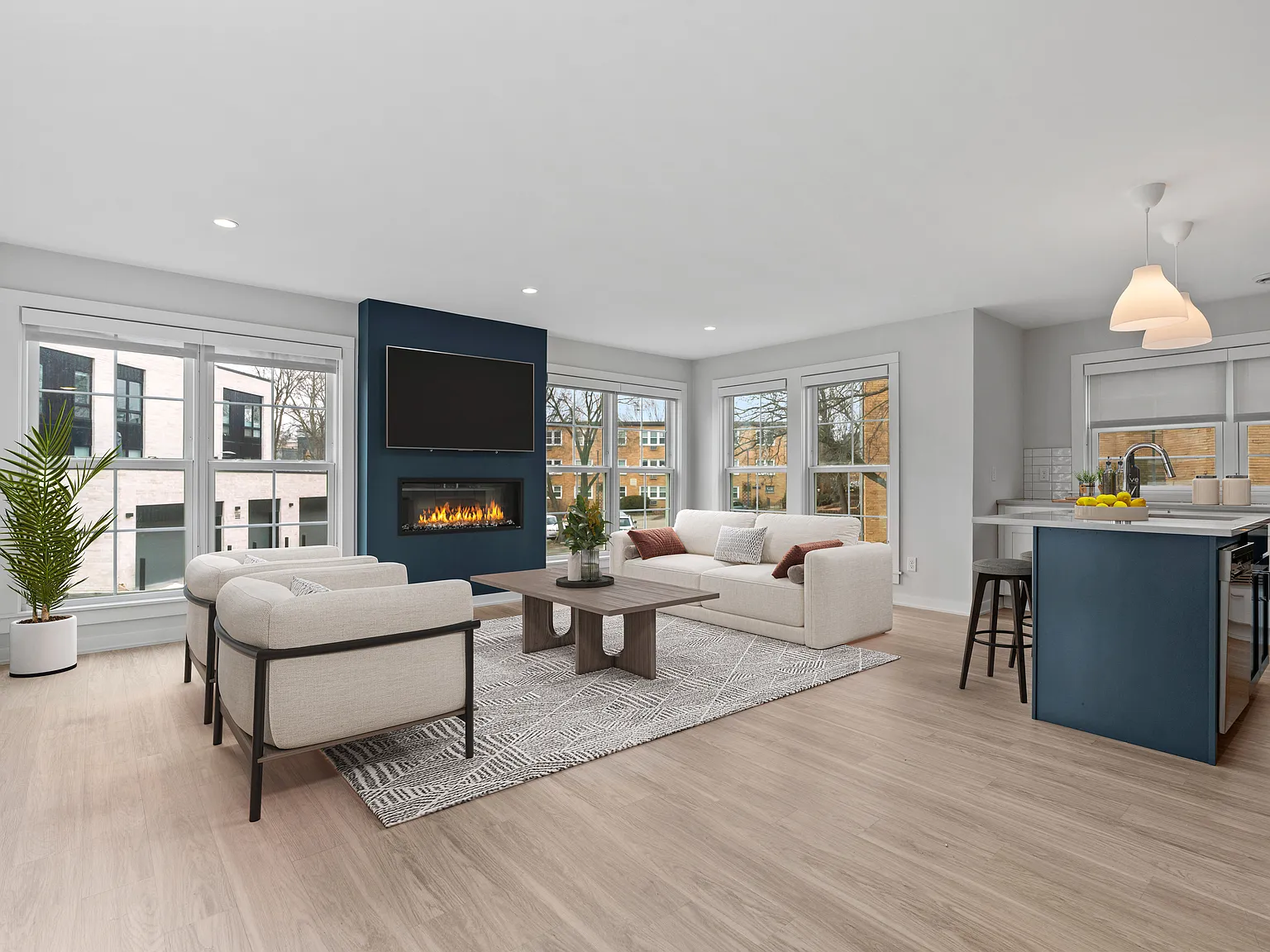 Harriet Apartments — Photo 1