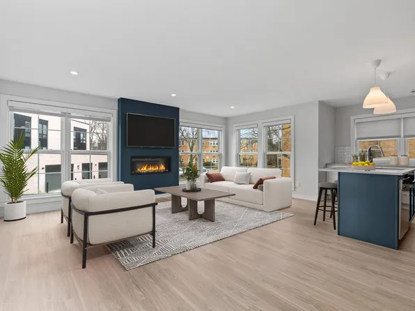 Harriet Apartments, 4326 W Lake Harriet Pkwy #1, Minneapolis, MN 55410