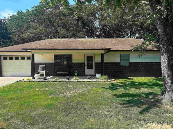 2 Blossom Ln, Greenbrier, AR 72058