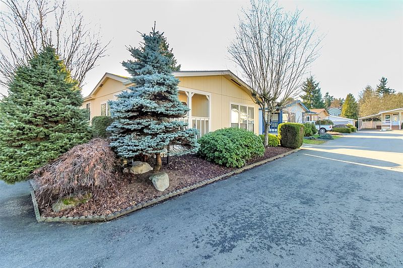 2nd image of 2611 S 288th Street #74