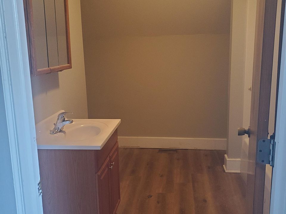2nd image of 5811 21st Ave
