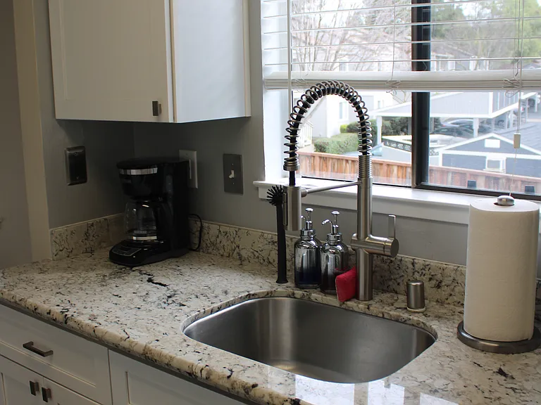 1216 Maywood Ln — Photo 22