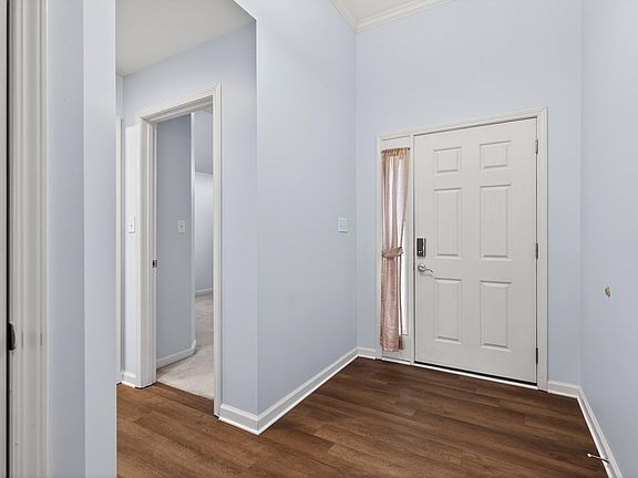 4th image of 4548 Larkhill Ln