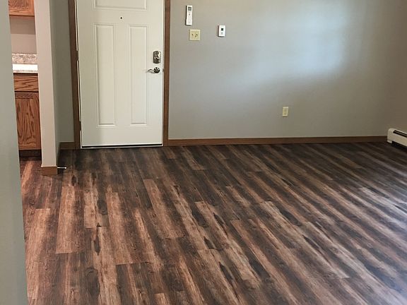 2nd image of 114 S Sheakley Ave #1