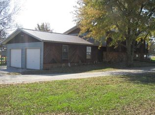 6275 160th Rd, Chanute, KS 66720