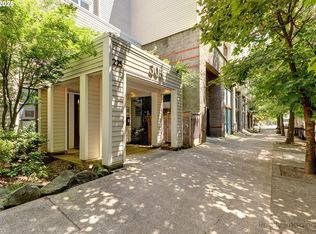 305 S Montgomery St APT 404, Portland, OR 97201