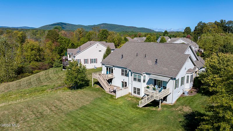3rd image of 60 Meldon Circle