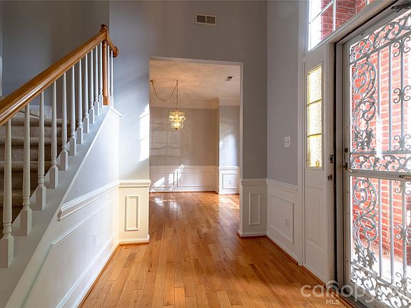 2nd image of 6138 Garamond Ct