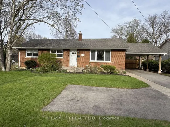 345 Head St N, Strathroy Caradoc, ON N7G 2J8