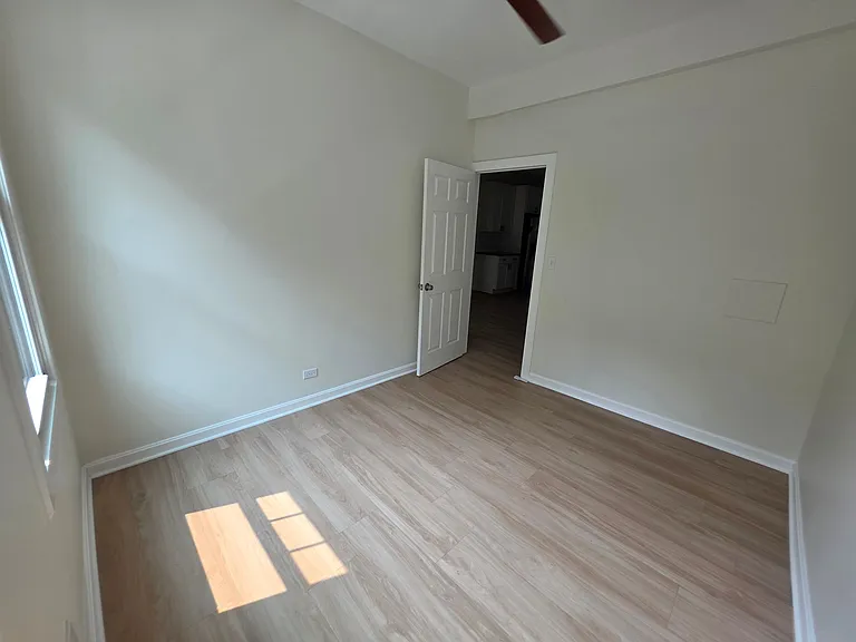 407 E Carson St — Photo 20