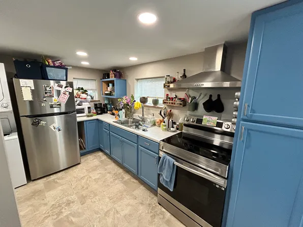 (undisclosed Address), Port Angeles, WA 98363
