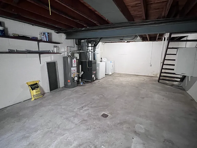 220 Orchard Hill Dr #B — Photo 19