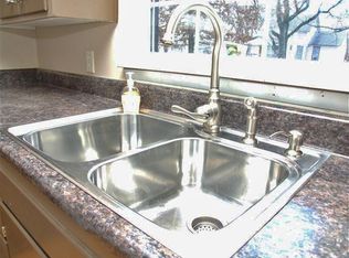 1032 NE Winfield Ave, Topeka, KS 66616