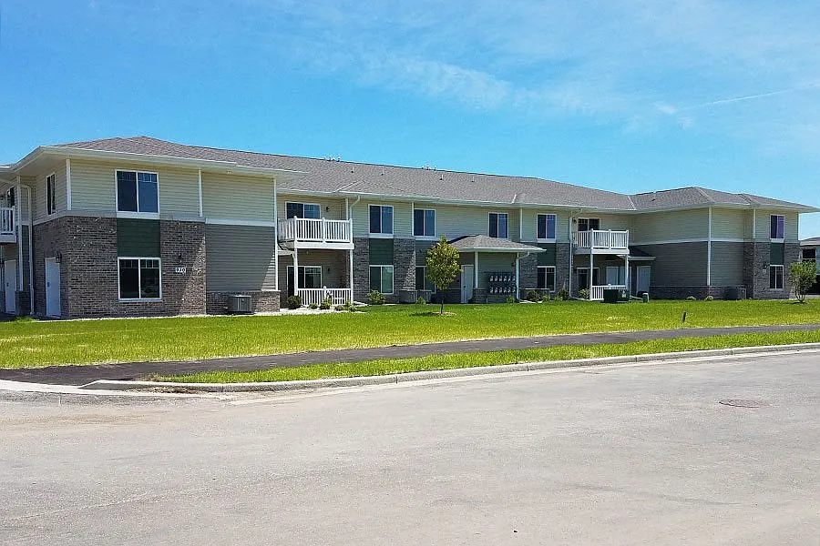 BIRCH CROSSING APARTMENTS — Photo 1