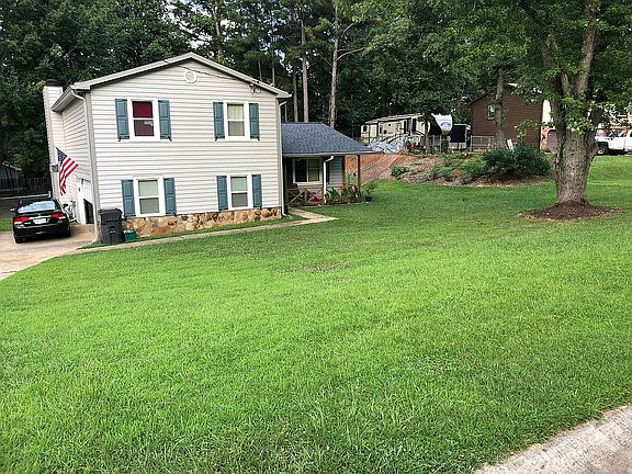5th image of 1034 Camp Creek Dr