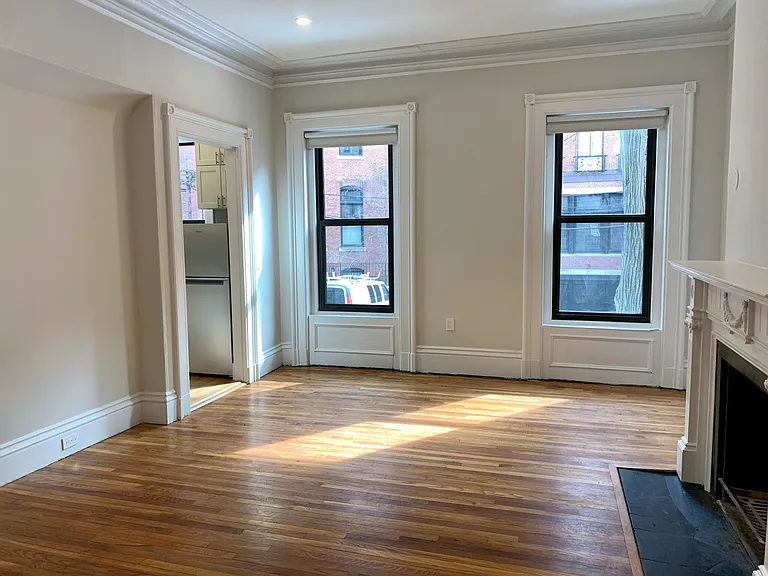 354 Marlborough St #1 — Photo 5