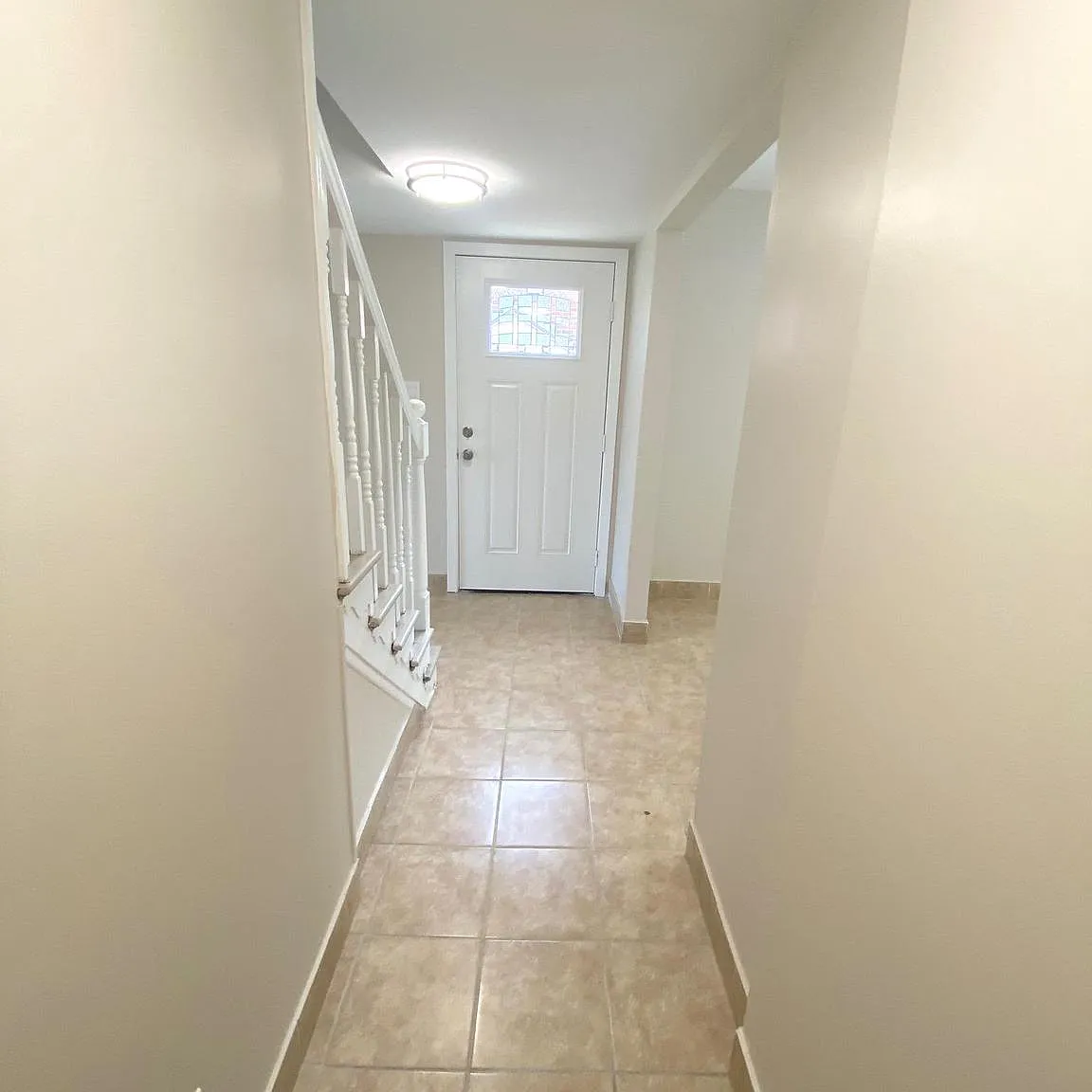 3 bed, 2.5 bath, 1242 sqft, $2,200 — Photo 3