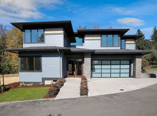 13596 Goodall Rd, Lake Oswego, OR 97034