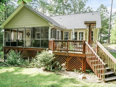 8040 Royal Dr, Sanford, NC, 27332