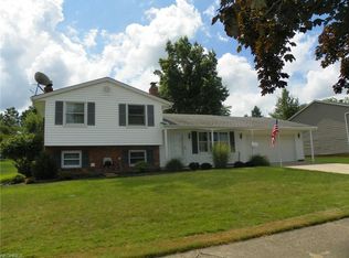 1605 Jo Ann Dr, Parma, OH 44134