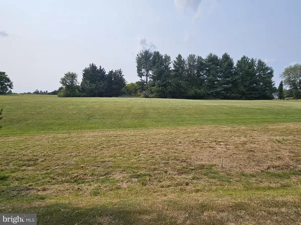 4806 Chucks Pl, Gainesville, VA 20155