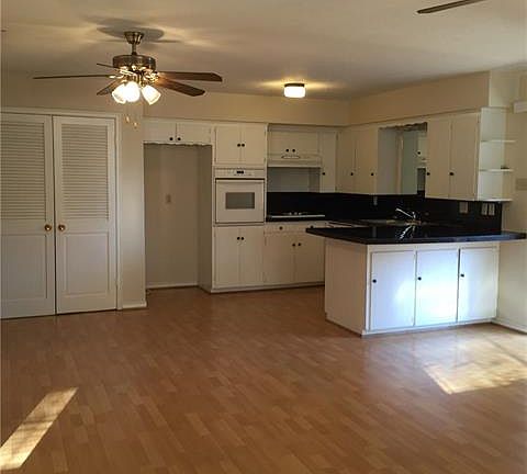 3rd image of 8416 Lullwater Dr