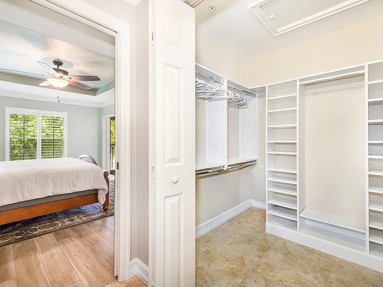 975 Tarpon Cove Dr #204 — Photo 18