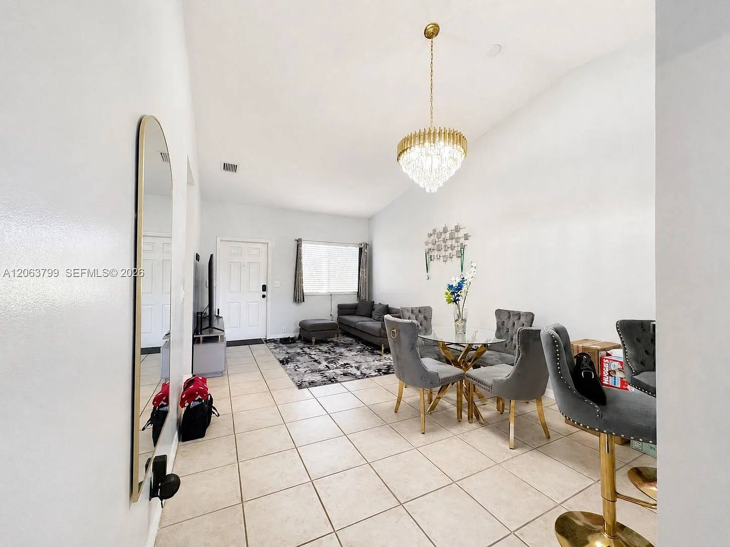 Cove At French Villas — Photo 2