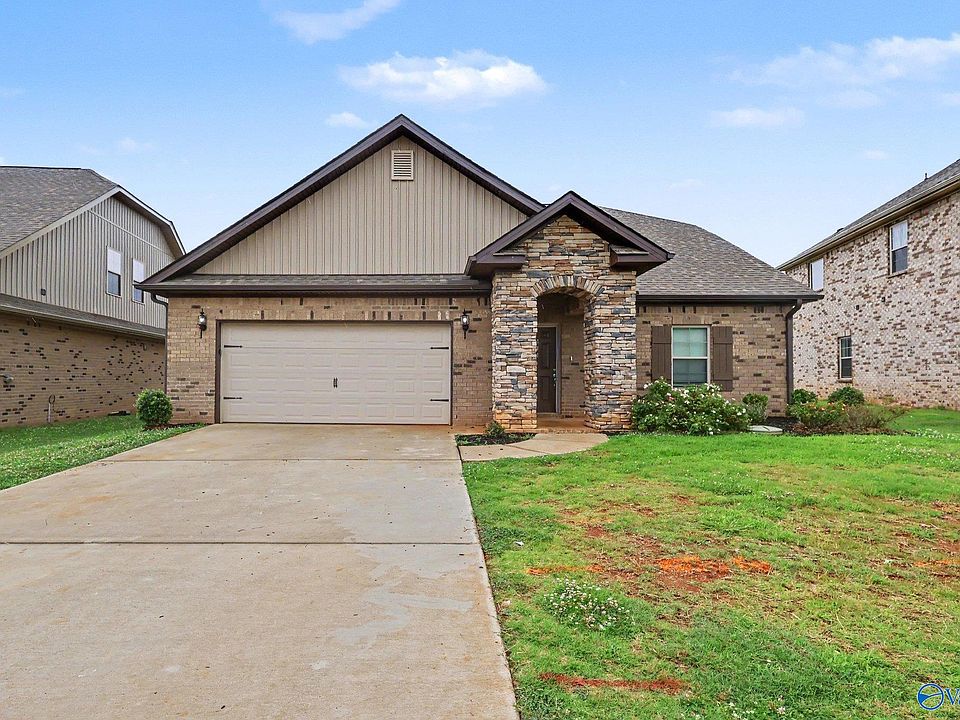 1st image of 111 Rose Valley Dr