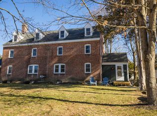 12 Grape St, Newmarket, NH 03857