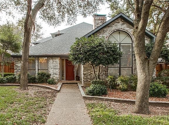 2nd image of 722 Singing Hills Dr
