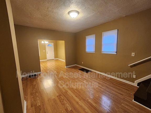 5th image of 802 E Starr Ave