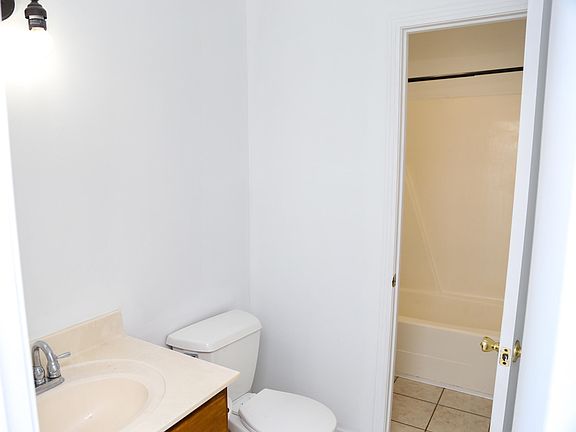 5th image of 747 Mert Rickman Rd