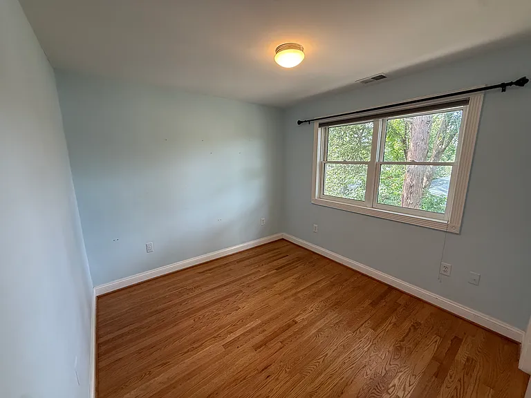 28 Walnut St NW — Photo 18